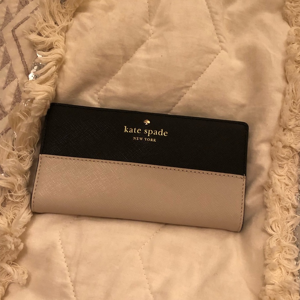 Kate Spade | Cedar Street Stacy | Black + Pebble